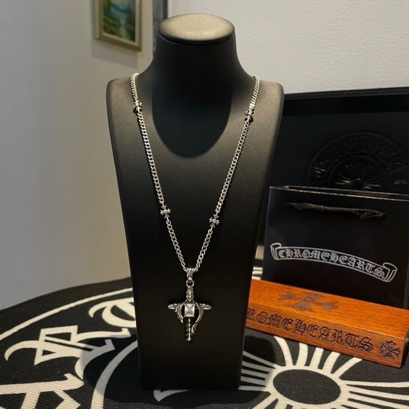 Sleek Chrome Hearts Necklaces 238707