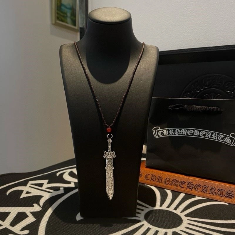 Sophisticated Chrome Hearts Necklaces 238705