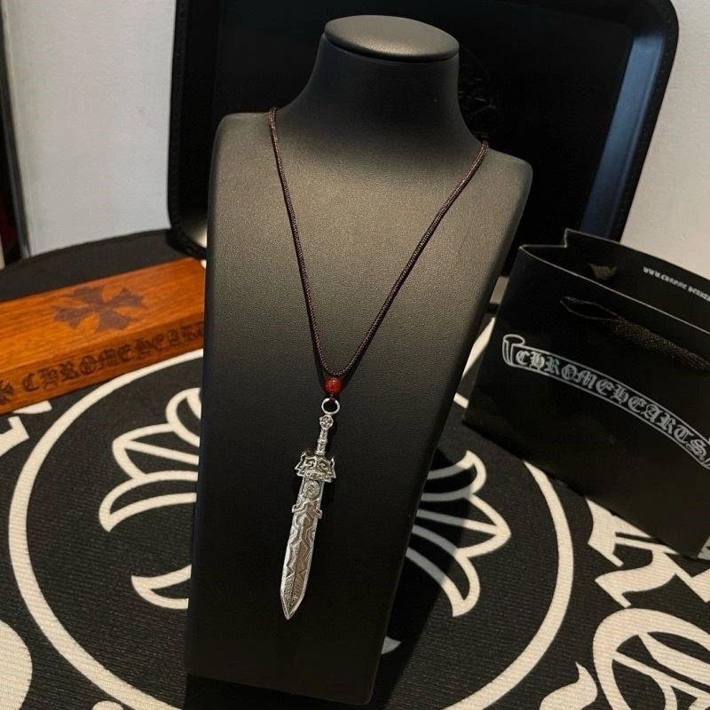 Sophisticated Chrome Hearts Necklaces 238705