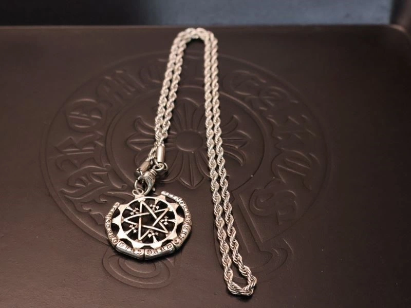 Lightweight Chrome Hearts Necklaces 238696