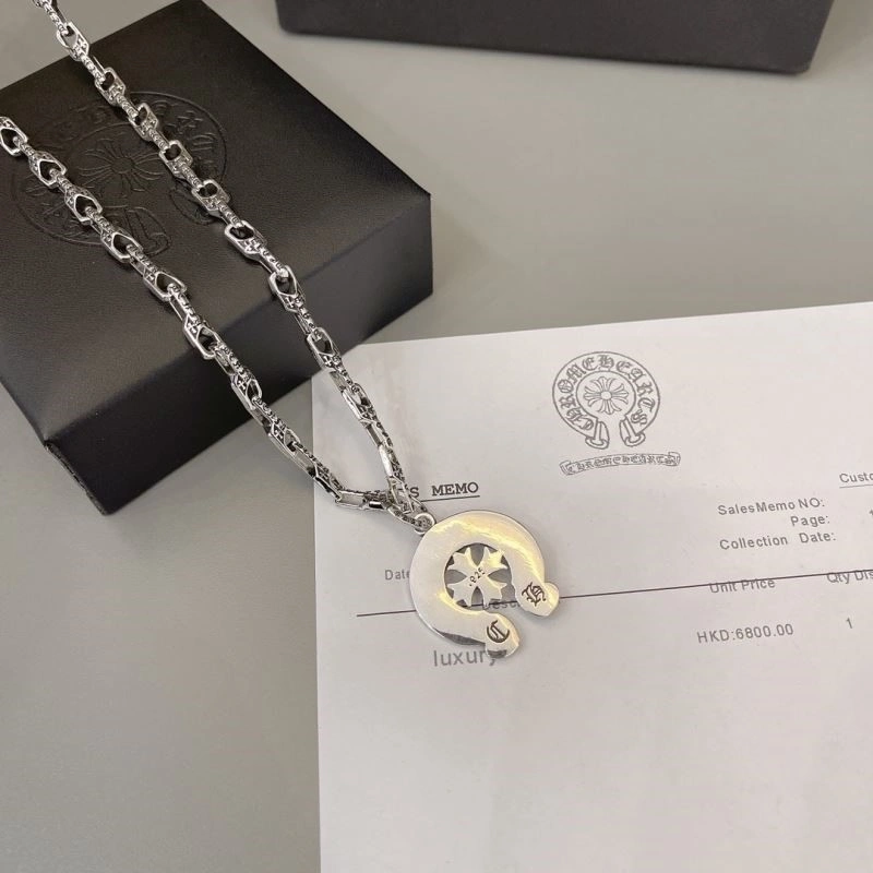 Chrome Hearts Necklaces Stylish 238713