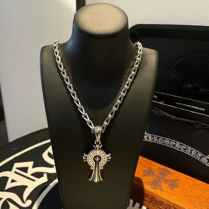 Breathable Chrome Hearts Necklaces 238706