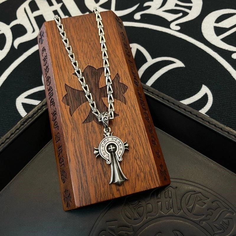 Breathable Chrome Hearts Necklaces 238706