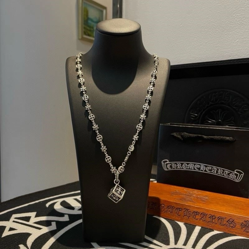 Flexible Chrome Hearts Necklaces 238635
