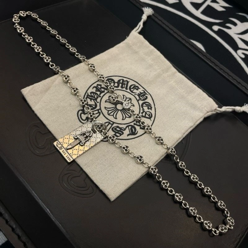 Effortless Chrome Hearts Necklaces 238607