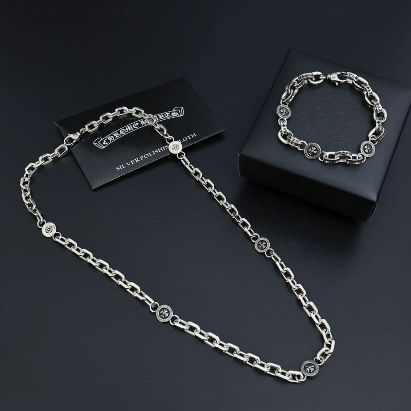 Compact Chrome Hearts Necklaces 238597