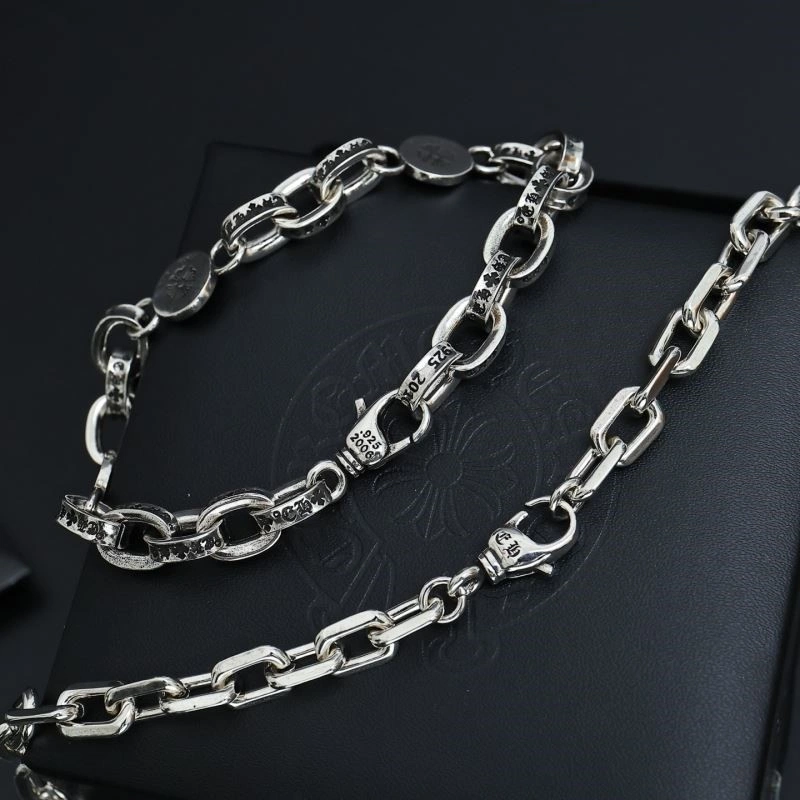 Compact Chrome Hearts Necklaces 238597