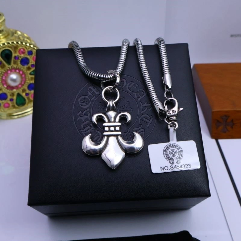 Unisex Chrome Hearts Necklaces 238580
