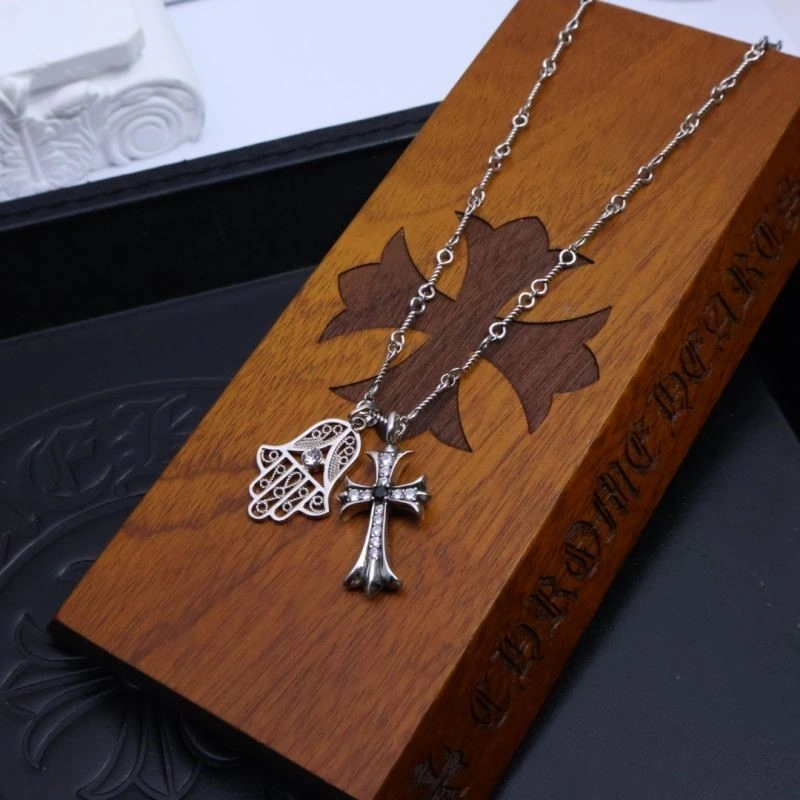 Sophisticated Chrome Hearts Necklaces 238535