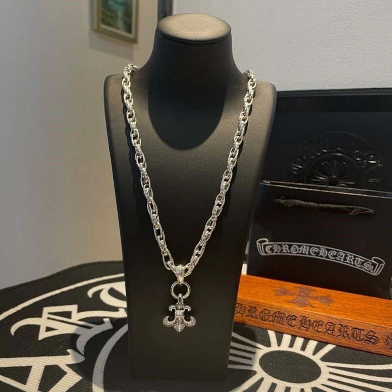 Sophisticated Chrome Hearts Necklaces 238549