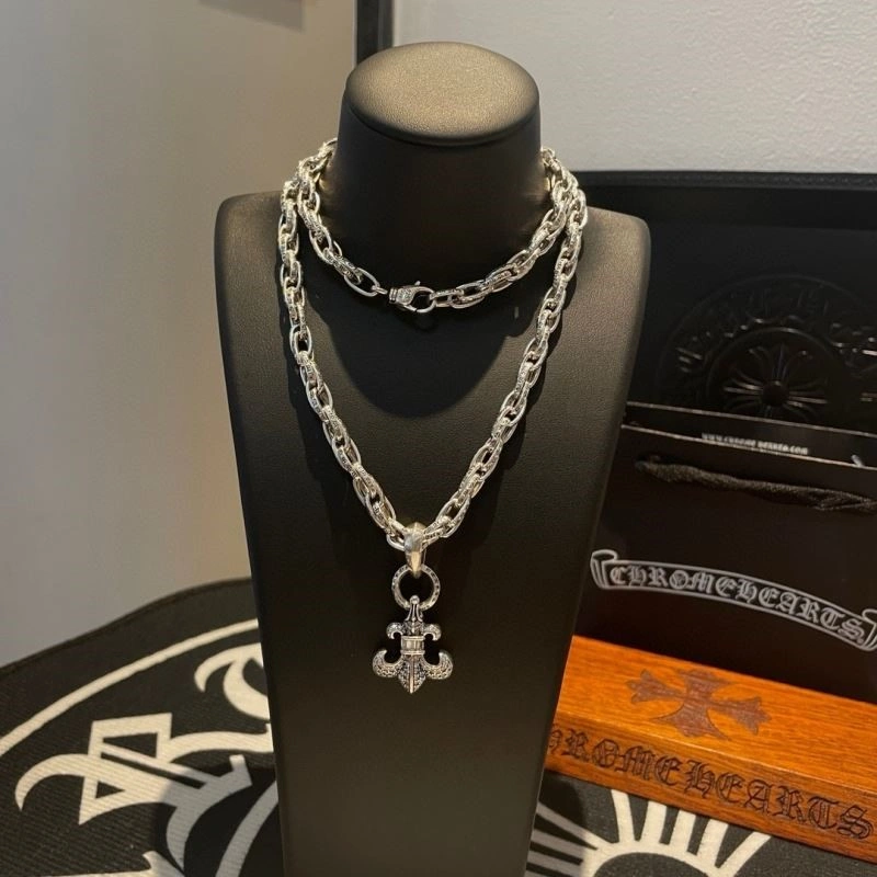 Sophisticated Chrome Hearts Necklaces 238549