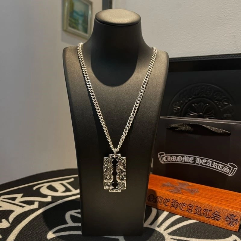 Cozy Chrome Hearts Necklaces 238547