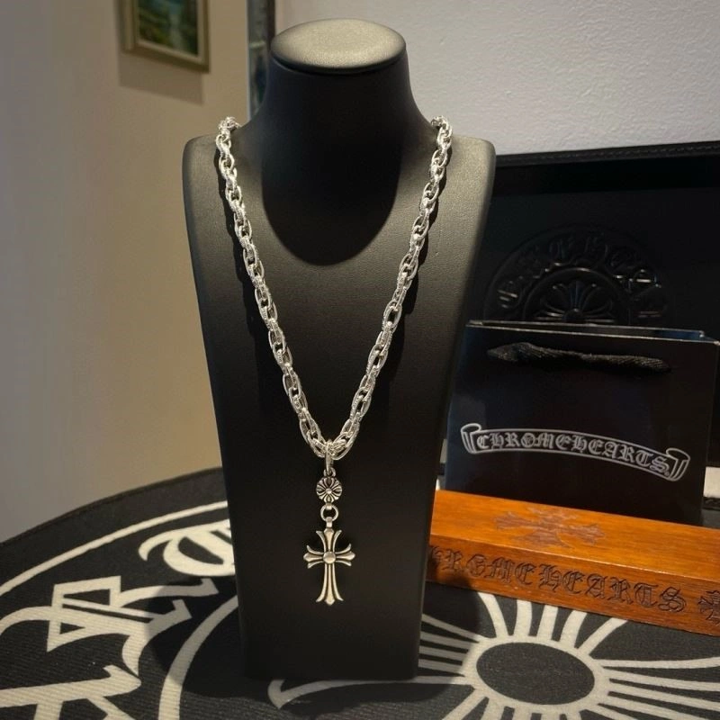 Snug Chrome Hearts Necklaces 238480