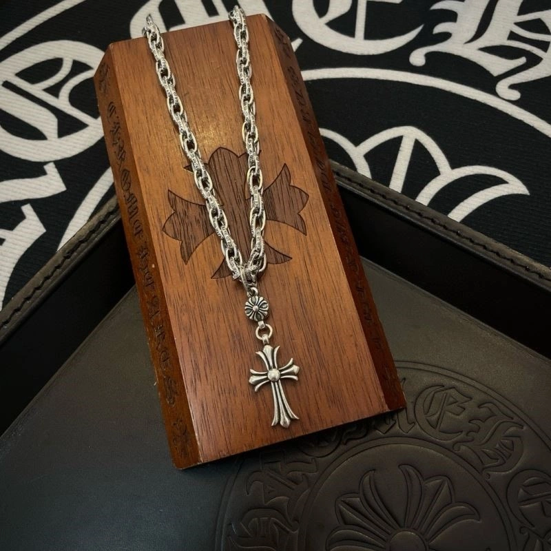 Snug Chrome Hearts Necklaces 238480