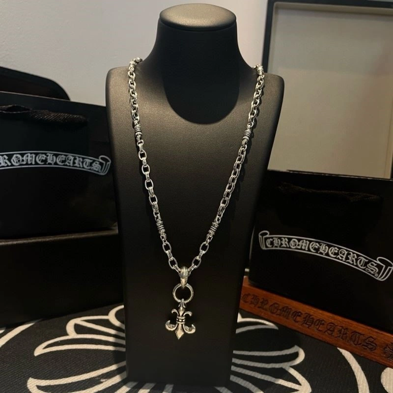 Effortless Chrome Hearts Necklaces 238421