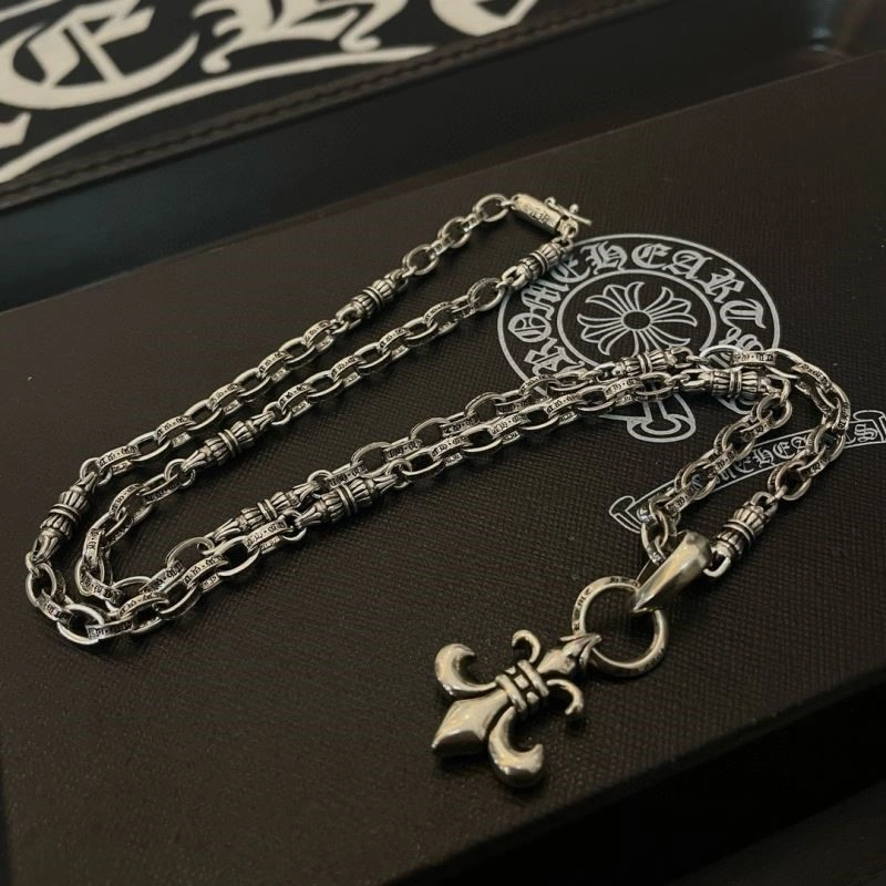 Effortless Chrome Hearts Necklaces 238421