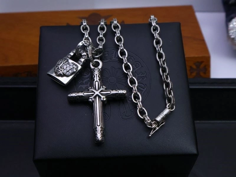EyeCatching Chrome Hearts Necklaces 238014