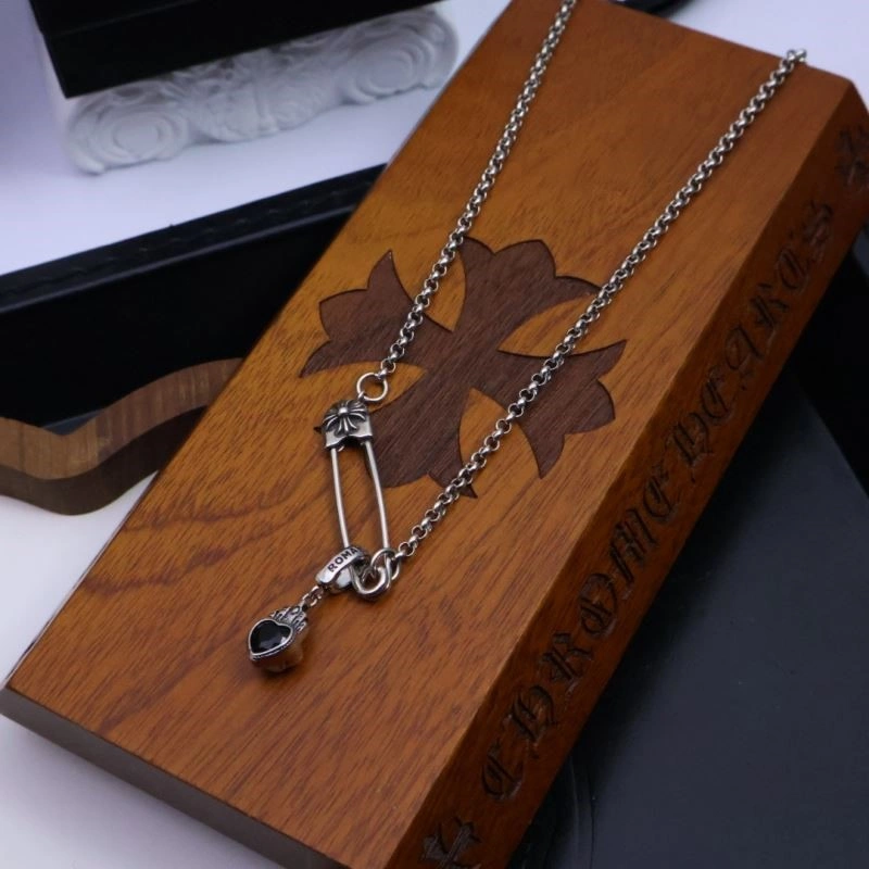 Snug Chrome Hearts Necklaces 238006