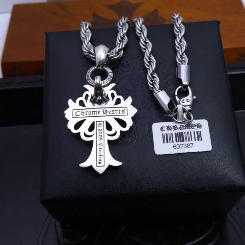 Thermal Chrome Hearts Necklaces 237985
