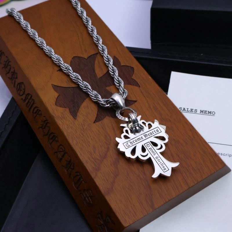 Thermal Chrome Hearts Necklaces 237985