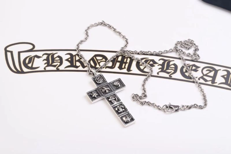 Breathable Chrome Hearts Necklaces 237986