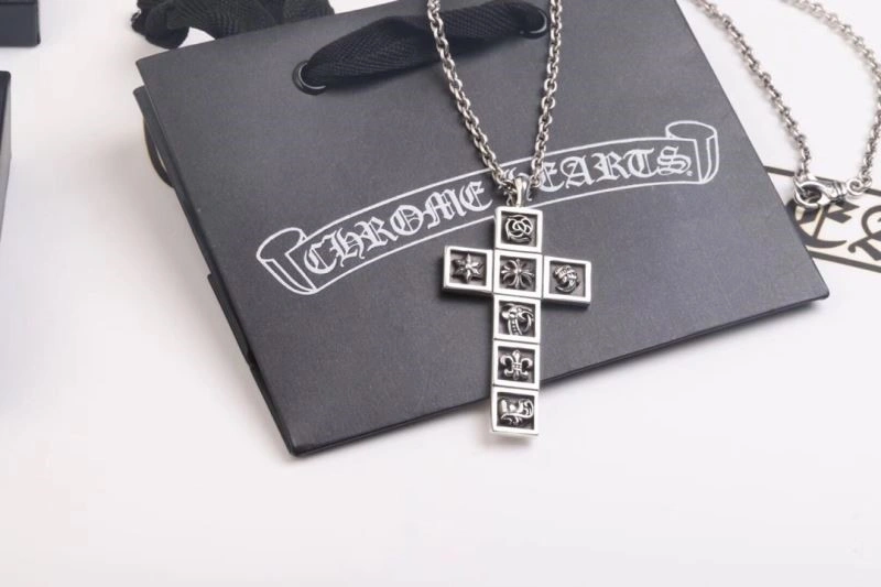 Breathable Chrome Hearts Necklaces 237986