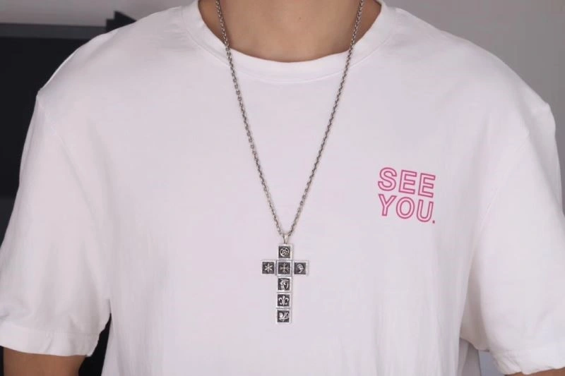 Breathable Chrome Hearts Necklaces 237986