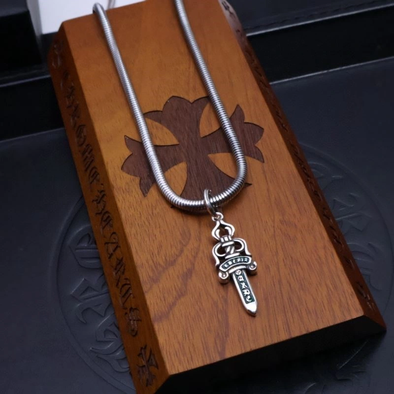 Sleek Chrome Hearts Necklaces 237948