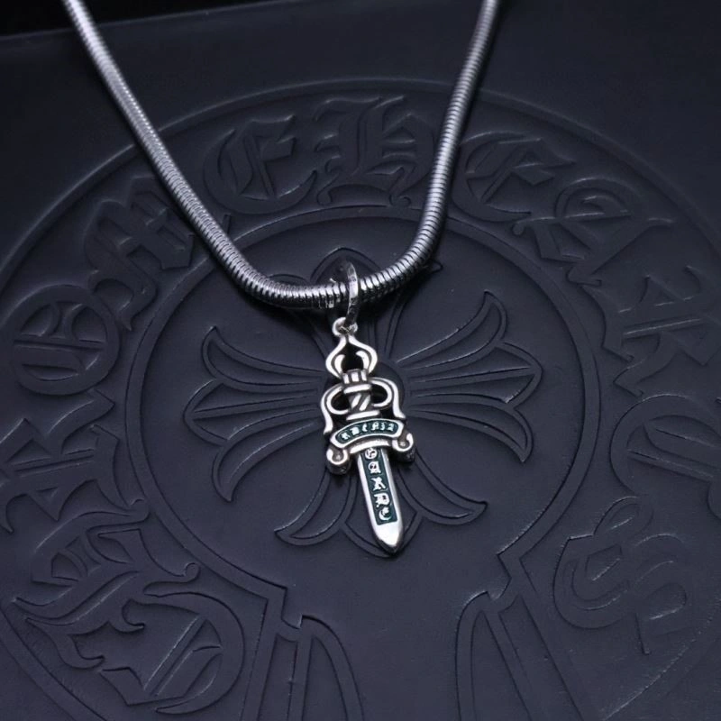 Sleek Chrome Hearts Necklaces 237948