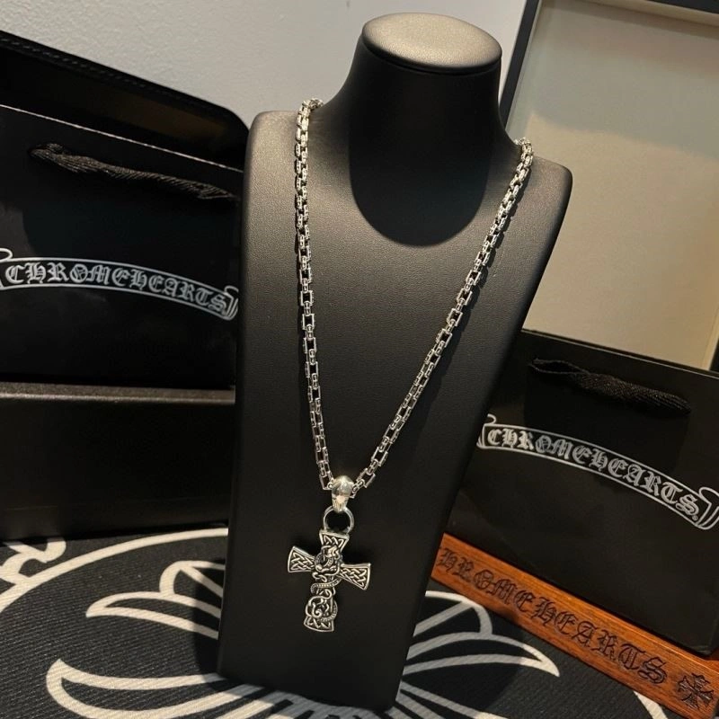 WaterResistant Chrome Hearts Necklaces 237924