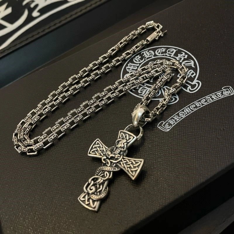 WaterResistant Chrome Hearts Necklaces 237924