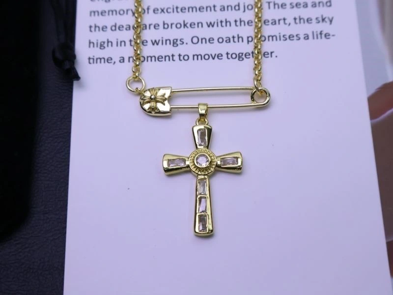 Breathable Chrome Hearts Necklaces 237874