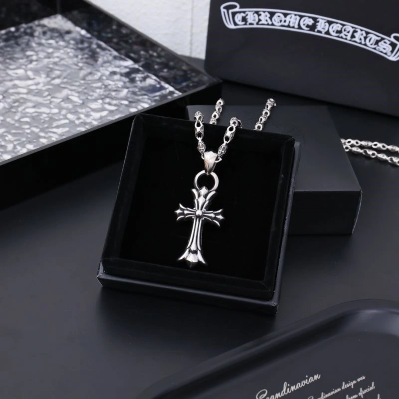 Sophisticated Chrome Hearts Necklaces 237830