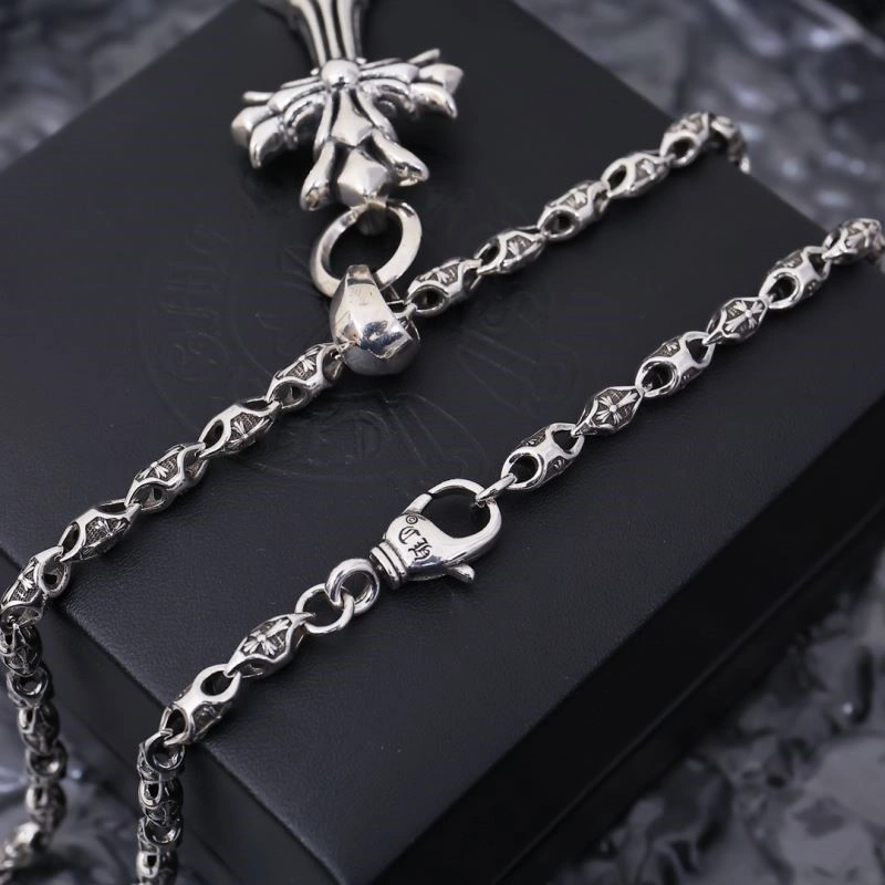 Sophisticated Chrome Hearts Necklaces 237830