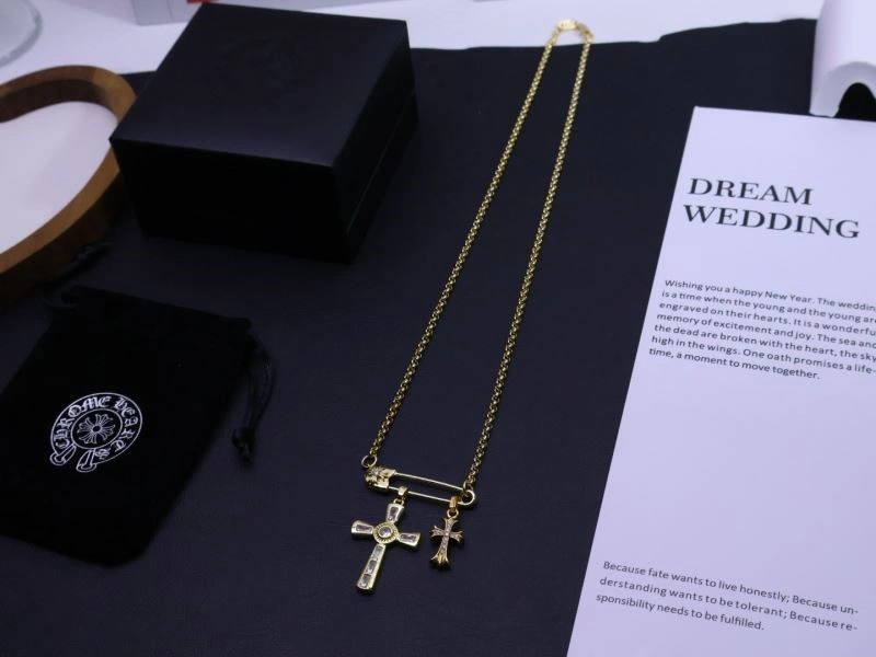 Vibrant Chrome Hearts Necklaces 237827