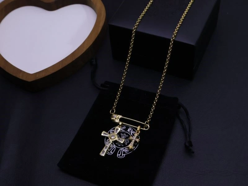 Vibrant Chrome Hearts Necklaces 237827