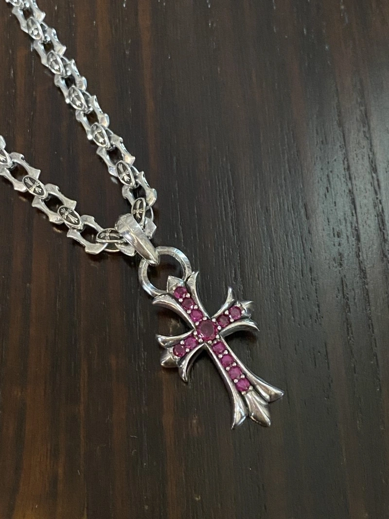 Thermal Chrome Hearts Necklaces 237717
