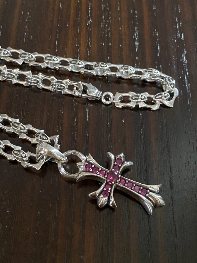 Thermal Chrome Hearts Necklaces 237717
