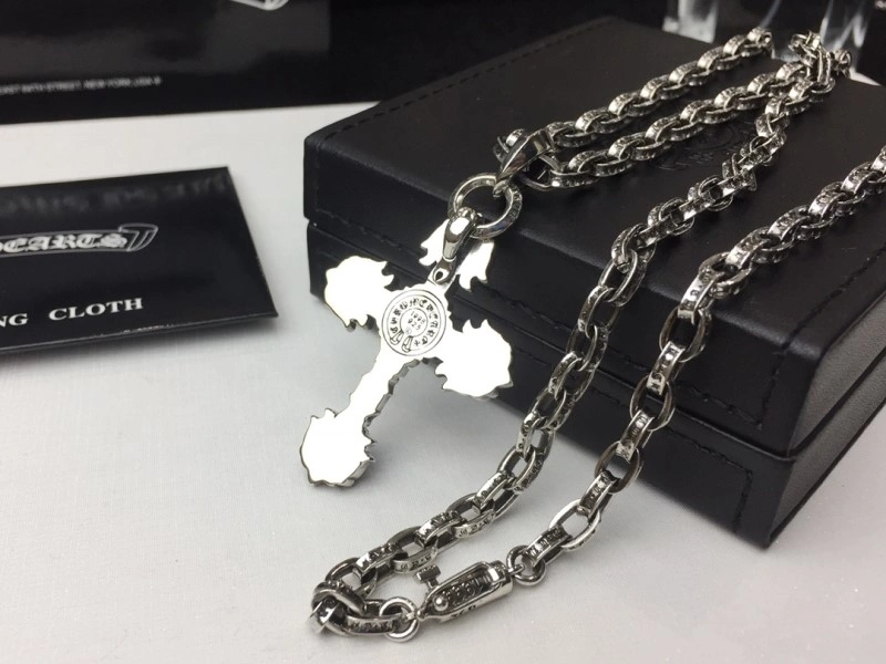 Elegant Chrome Hearts Necklaces 237703