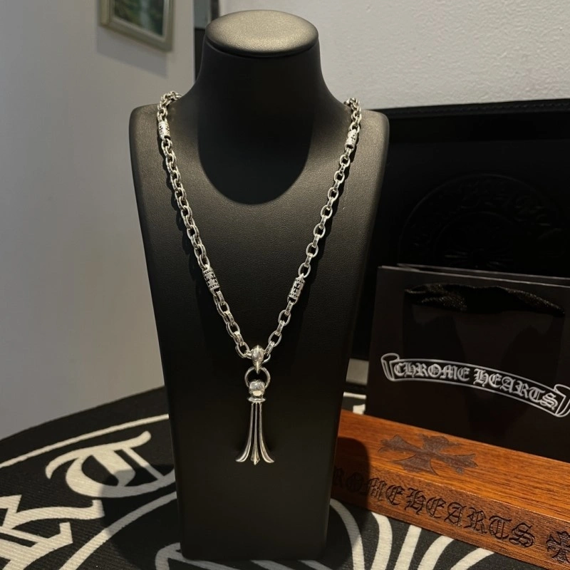 Snug Chrome Hearts Necklaces 237681