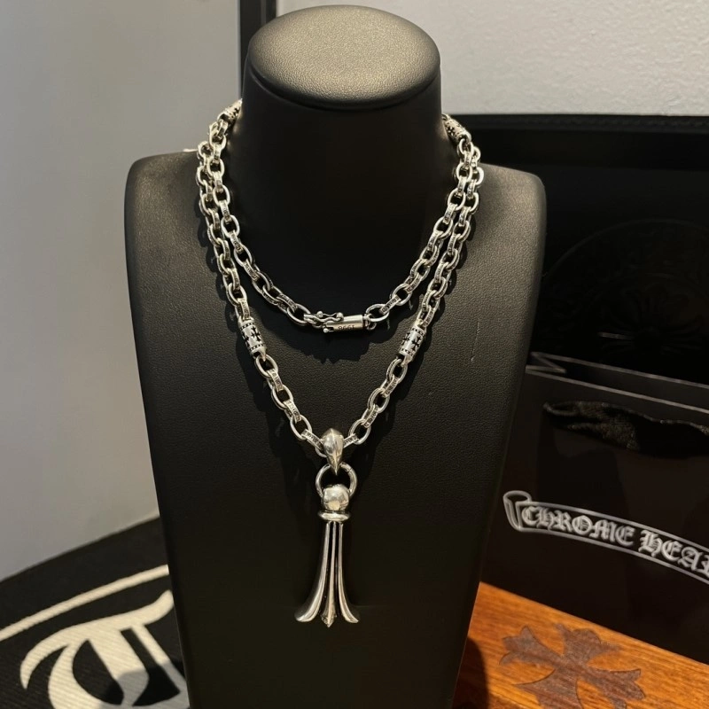 Snug Chrome Hearts Necklaces 237681