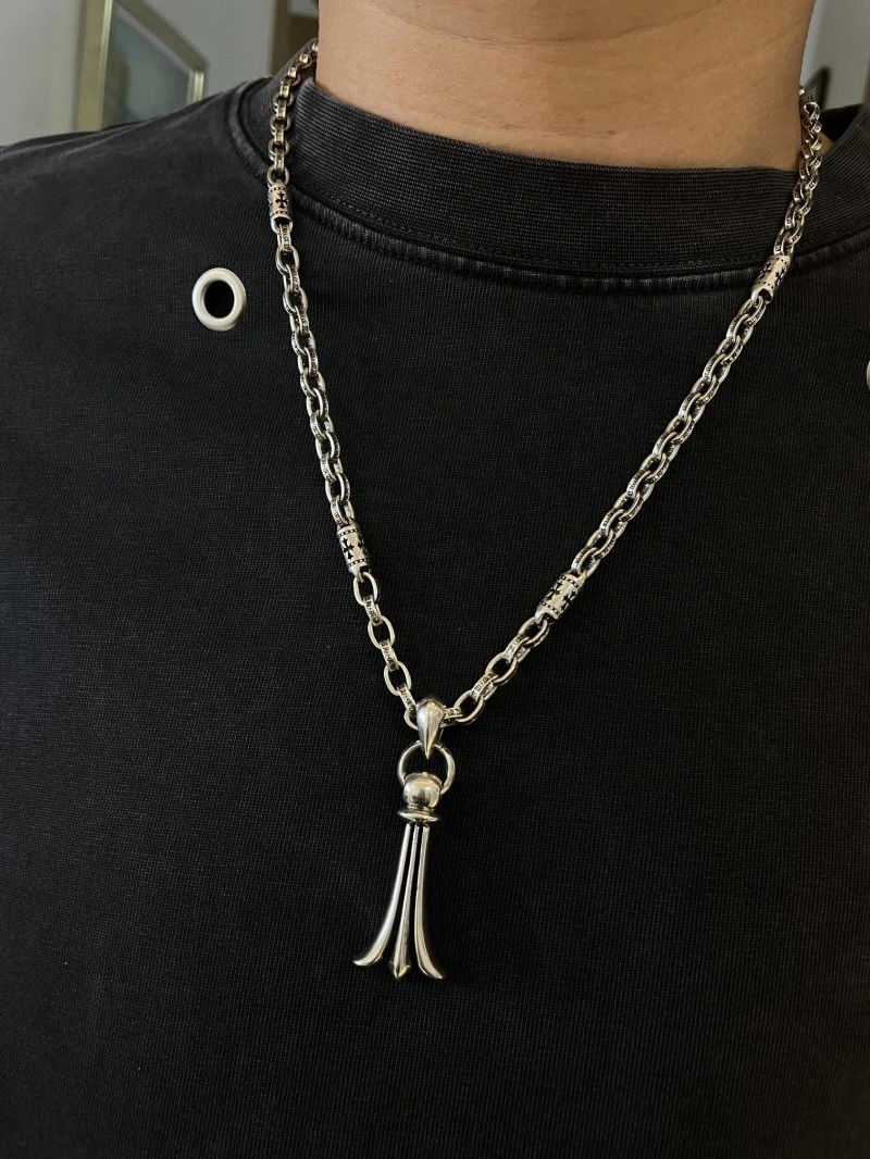 Snug Chrome Hearts Necklaces 237681