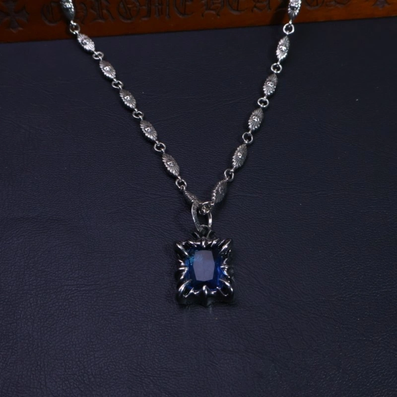 WellDesigned Chrome Hearts Necklaces 237637