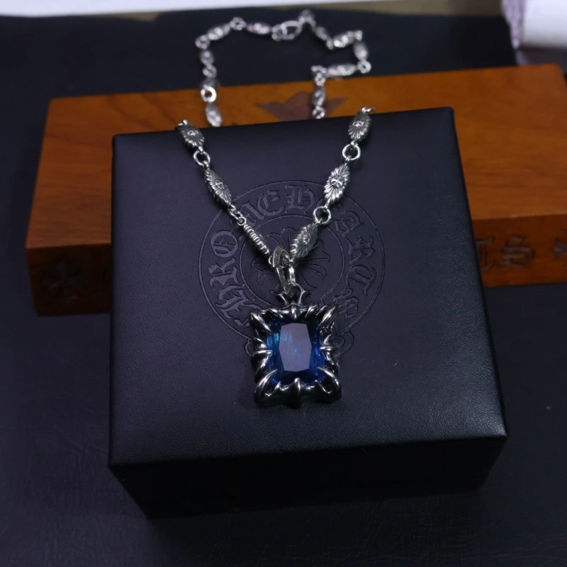 WellDesigned Chrome Hearts Necklaces 237637