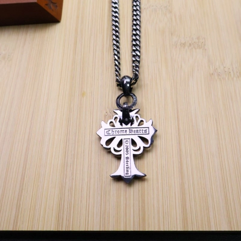 Vibrant Chrome Hearts Necklaces 237627