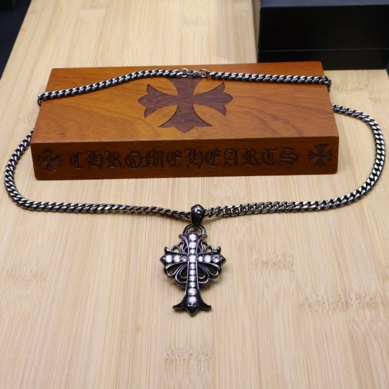 Vibrant Chrome Hearts Necklaces 237627