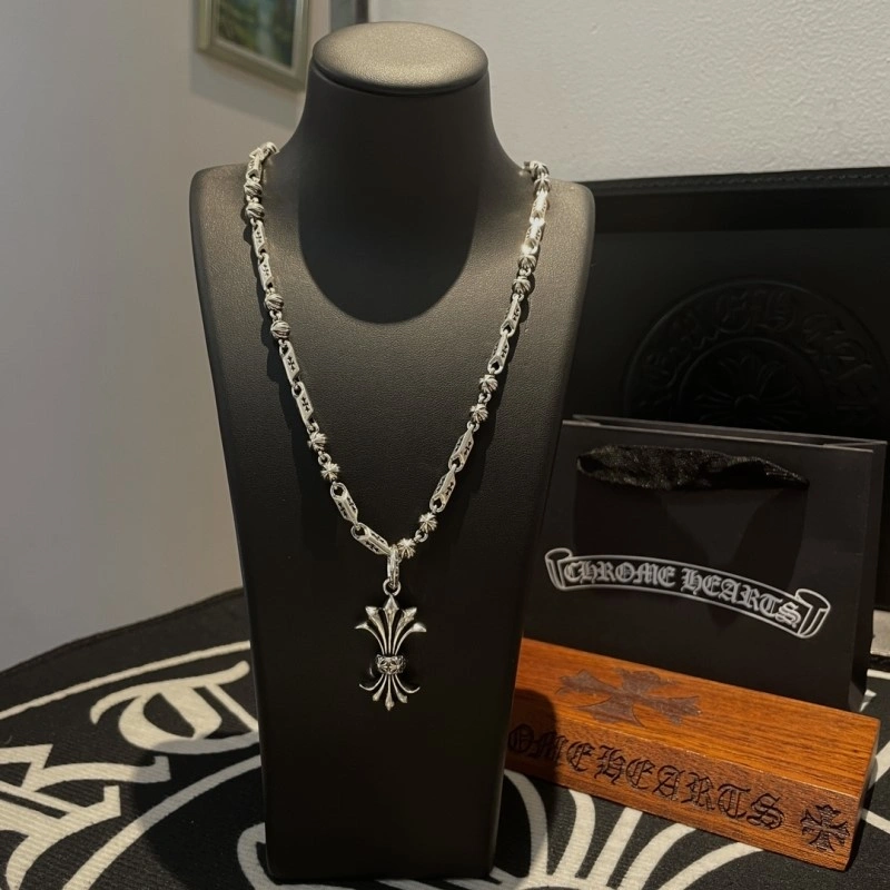 Soft Chrome Hearts Necklaces 237536
