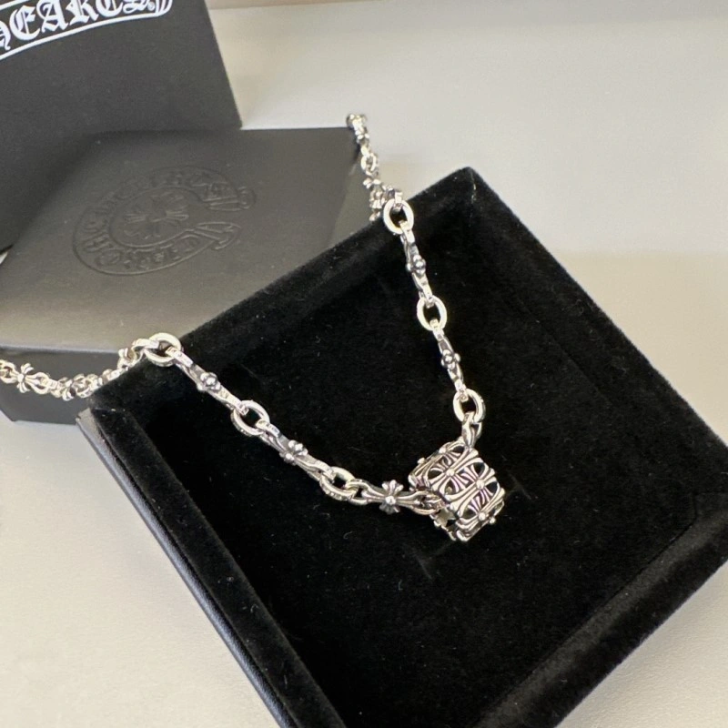 Compact Chrome Hearts Necklaces 237511