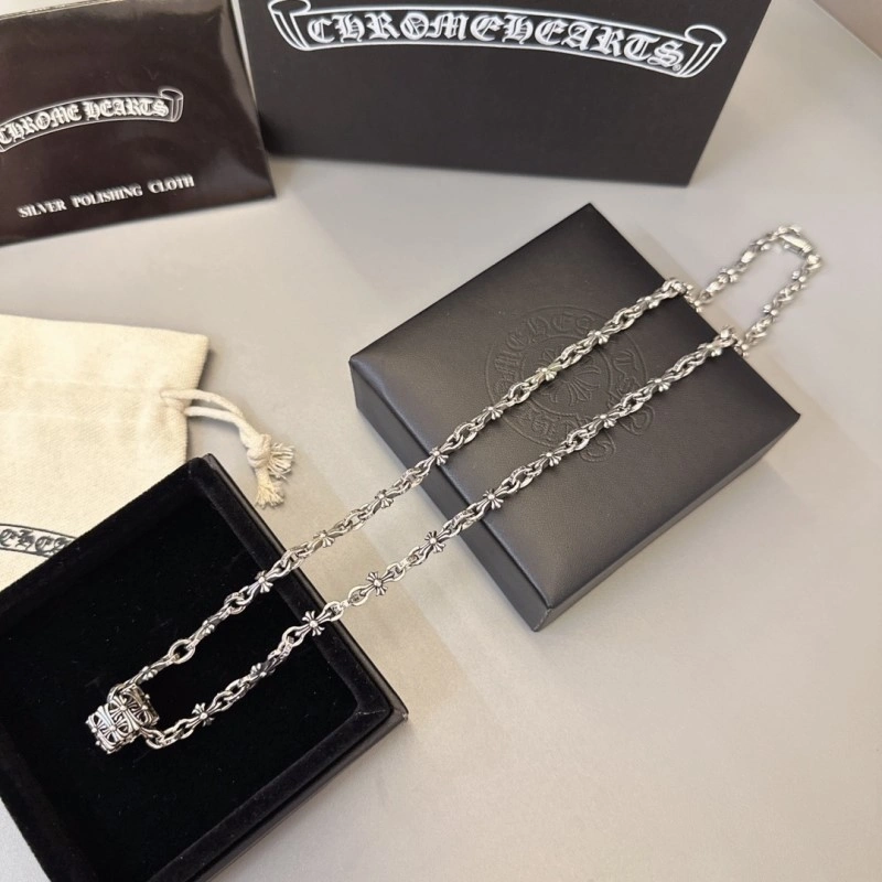 Compact Chrome Hearts Necklaces 237511