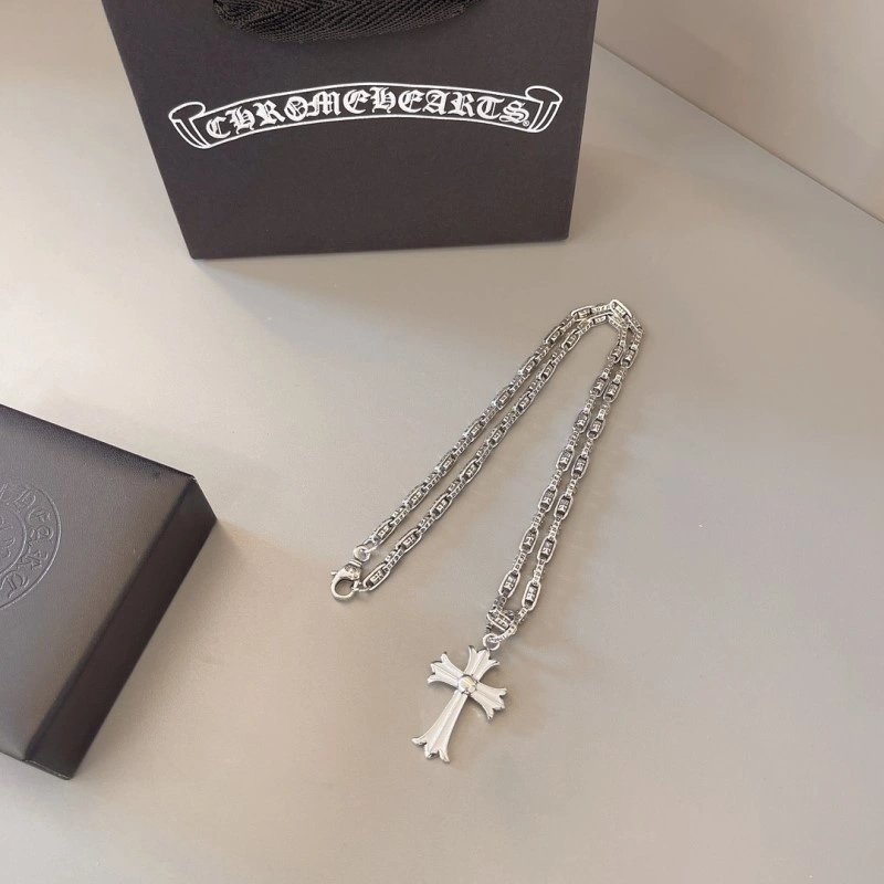 Compact Chrome Hearts Necklaces 237495